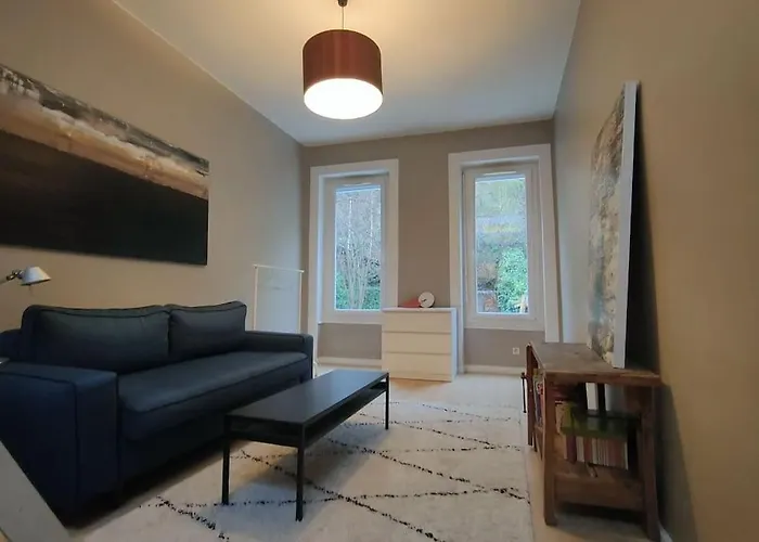 Joli Studio Dans Maison De Maitre